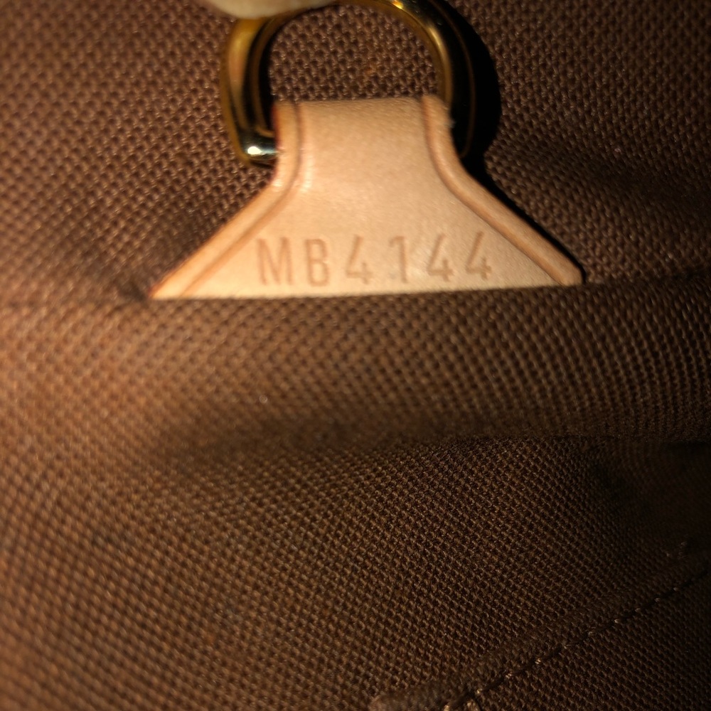 Louis Vuitton Tivola bag w/dust-bag and box - Picture 8 of 8